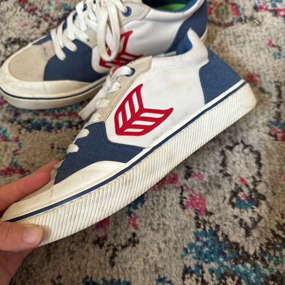 Cariuma “The Vallely” in Blue Red White - Picture 6 of 8